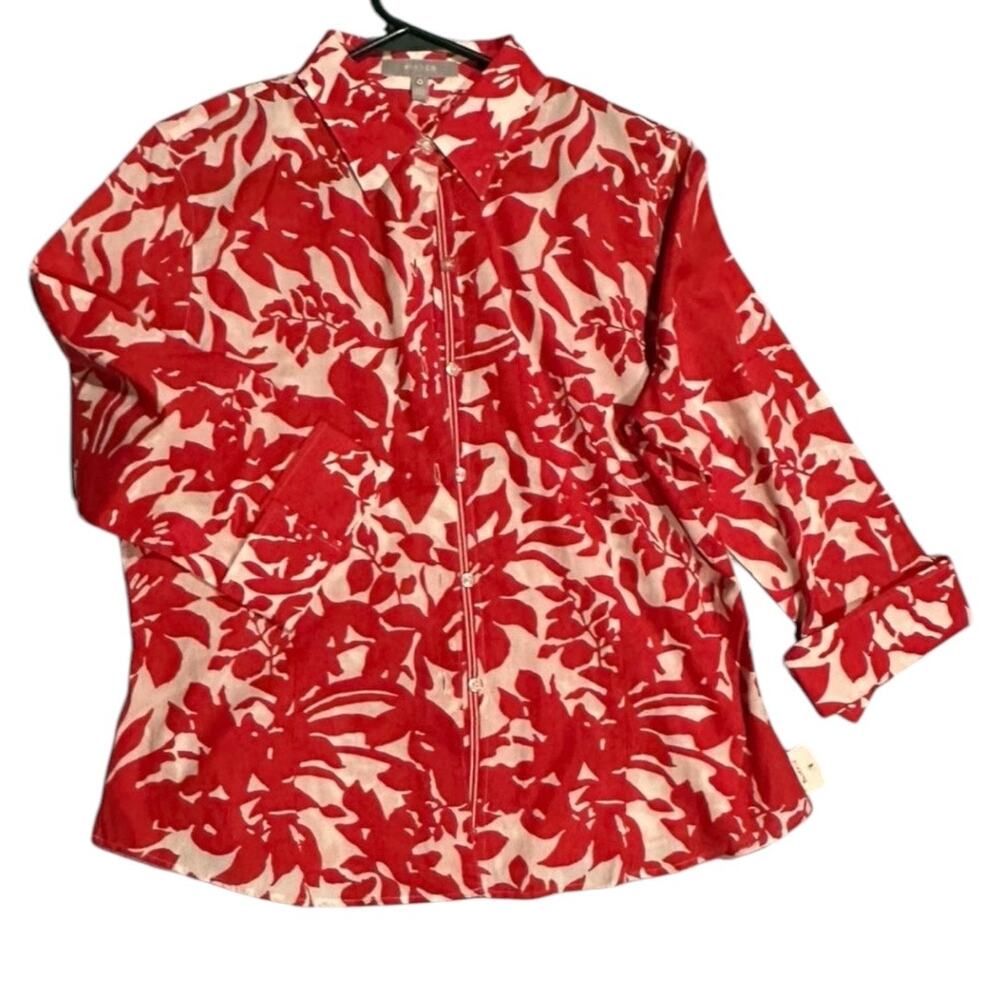 Fitted Women's Red and White Floral Blouse